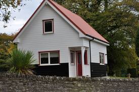 Macroom Cabin | Firville Lodge
