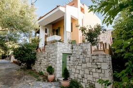 Fodele House | RiverSide Villa