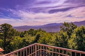 Chalet Village Villa | NEW! Stunning Splash of Smoky Mtn... EV Charger