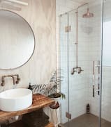 Mount Maunganui House | The Shaka Shack in Mount Maunganui Beach -