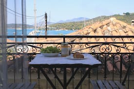 Poros Apartment | Traditional Poros residence "Nina's House"