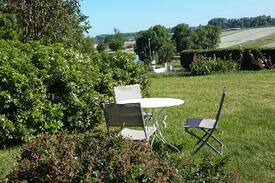 Roz-sur-Couesnon House | Gîte sur la colline pour 4 personnes.