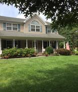 Center Moriches House | Gateway to the Hamptons!Home between Montauk & NYC
