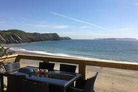 Lydstep House | Seafront at The Beach House at 248 Lydstep Haven