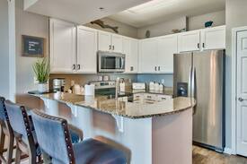 Fort Walton Beach - Destin Apartment | Relax & Refresh... at the Palms of Destin