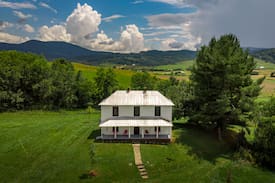 Elk Creek House | Morningside Farmhouse and Meadows