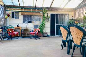Royal Park House | Cosy granny flat retreat in Royal Park