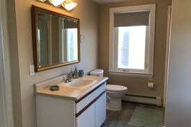Albert Bridge House | Mira River view farm house