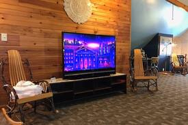 Olean Apartment | Barry Street Hideaway