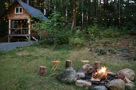 Juan de Fuca Electoral Area Cabin | Rustic West Coast Cabin