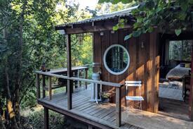 Freestone Cabin | Foxhole Farm | Rustic Cabin Sanctuary