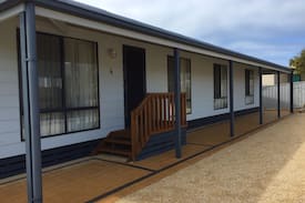 Ardrossan House | Moon Chateau at Tiddy Widdy Beach