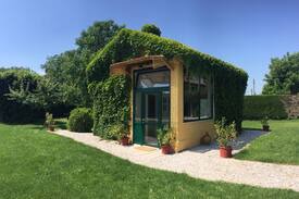 Massa Lombarda House | Villino Vassa Dependance immersa nel verde