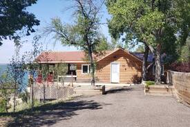 Saskatchewan Cabin | Cozy summer getaway at Sask Beach, SK