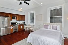 Center City East Apartment | Top Studio in Old City, 8min walk to Liberty Bell
