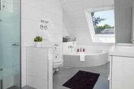 Bad Krozingen Apartment | Ferienwohnungen an der Thermenallee, (Bad Krozingen), Ferienwohnung 1. OG, 85 qm, 2 Schlafzimmer, max. 6 Personen