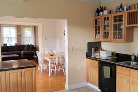 North Adams Apartment | Whiteley Retreat- walk to Mass MoCA and Downtown