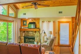 Gatlinburg - Pigeon Forge Cabin | Allure Chalet