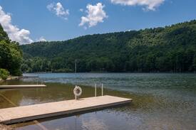 Saluda House | Tanglewood Cabin: Lake Sheila; Saluda & TIEC. Fun!