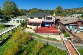 North Lakeport House | Hermosa Clear Lake - On The Water!
