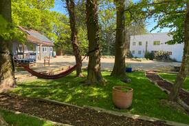 Upper Dicker House | A House in the Woods