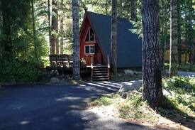 Packwood Cabin | Coal Creek A-Frame Cottage