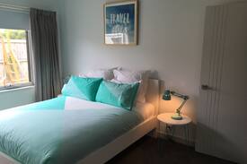 Port Fairy House | South Haven, Port Fairy Playground, WiFi & Netflix