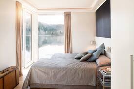 Hammerbrook Boat Rental | Hausboot Hamburg Mitte *Sonniges houseboat*