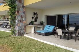 Bella Vista Apartment | 3 Bedroom Ground Floor Sonoran Sky