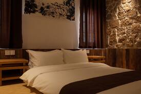 Sanquansi Hotel | 五台山聽山民宿 五台灵石景致房 108