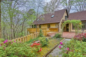 Lynn House | Lynncote Lodge
