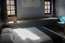 Sanquansi Hotel | 五台山聽山民宿 观山全景房 可看见那若空行母山 101