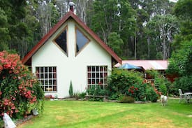 Rocky Cape Villa | Shakespeare's Wilderness Chalet