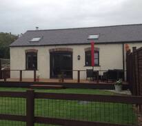 Rhydwyn Cabin | Stable Cottage, Tanybryn Church Bay