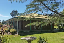Stanthorpe House | Bonaways