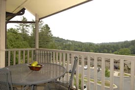 Blowing Rock Apartment | Oak 5 Chetola Resort - 1 BR Condo with access to full resort amenities including heated indoor pool and fitness center.