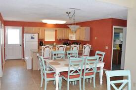 Crescent Beach House | C`est La Vie