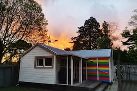 Geraldine House | Rainbow Cottage in the heart of Geraldine
