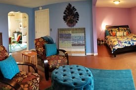 Cully House | Kiwi Palace - Phoenix Room