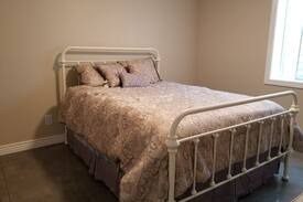 Elba House | The Dewdrop Inn