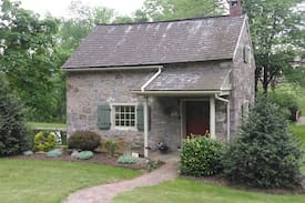 Narvon Cabin | Walnut Valley Guest House
