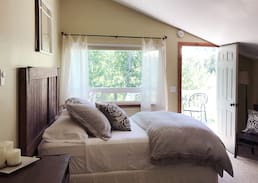 Leavenworth House | The Barn at Colaba 1.5 Mi. to Town w/ River Access
