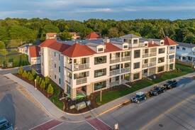 Sister Bay Apartment | Marina View #104