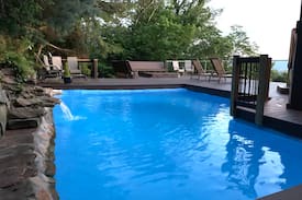 Chattanooga House | Sunset Haven: 4BR Hot Tub Fireplace Stunning Views