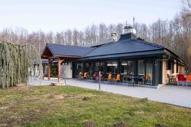 Ornex Bed & Breakfast | HOTEL ORNEX UN GRAND LIT ET DEUX LITS SEPARES