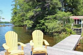 Frontenac Cabin | Sunflower Cottage on Buck Bay