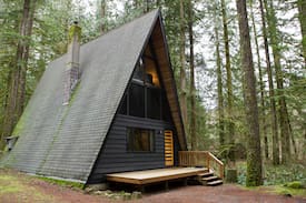 Zigzag Cabin | Rancho Relaxo - A Beautiful Mountain A-frame