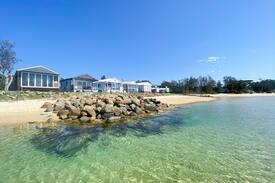 Dolphin Point Cabin | Seaspray at Dolphins Point Tourist Park