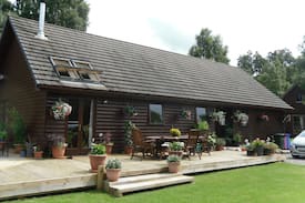 Glenlivet Cabin | Glenburn lodge on the banks of the river Spey
