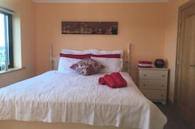 Roscoe House | The Gleams 1 - 6km from M6. Exit Jct 19 Oranmore